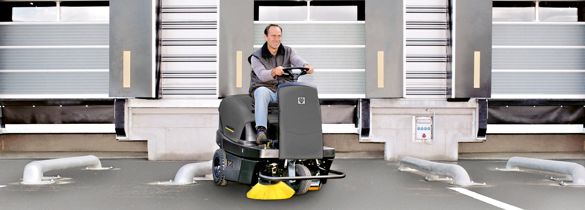 Karcher KM100100 Ride-On Vacuum Sweeper