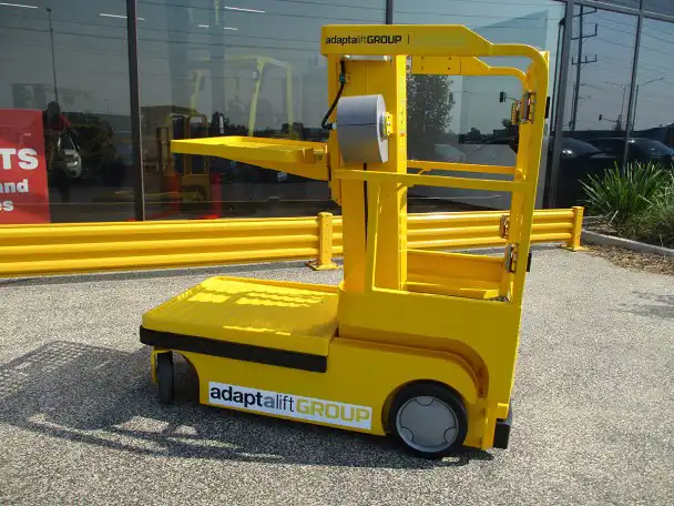 Dingliorderpickerliftproductshot5b Dingliorderpickerliftproductshot5b