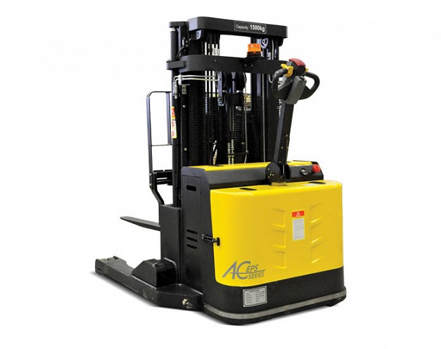 Liftsmart WRT15 Reach Stacker