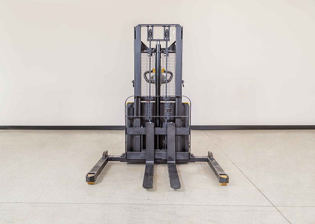 Liftsmart WSS15 Electric Walkie Stacker