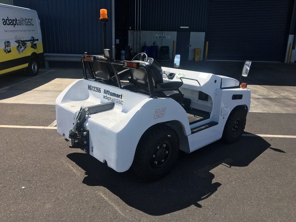 Liftsmart IC Tow Tractor IMG 1715a Liftsmart IC Tow Tractor IMG 1715a