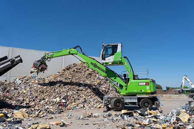 SENNEBOGEN 822 G Material Handler