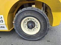 Used equipment: YALE GLP25UX