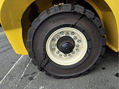 Used equipment: YALE GLP25UX