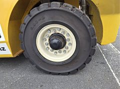 Used equipment: YALE GLP25UX