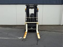 Used equipment: YALE GLP25UX