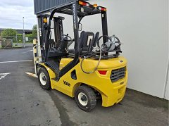 Used equipment: YALE GLP25UX