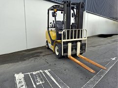 Used equipment: YALE GLP25UX