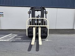 Used equipment: YALE GLP50UX