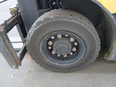 Used equipment: HYSTER H2.5XT